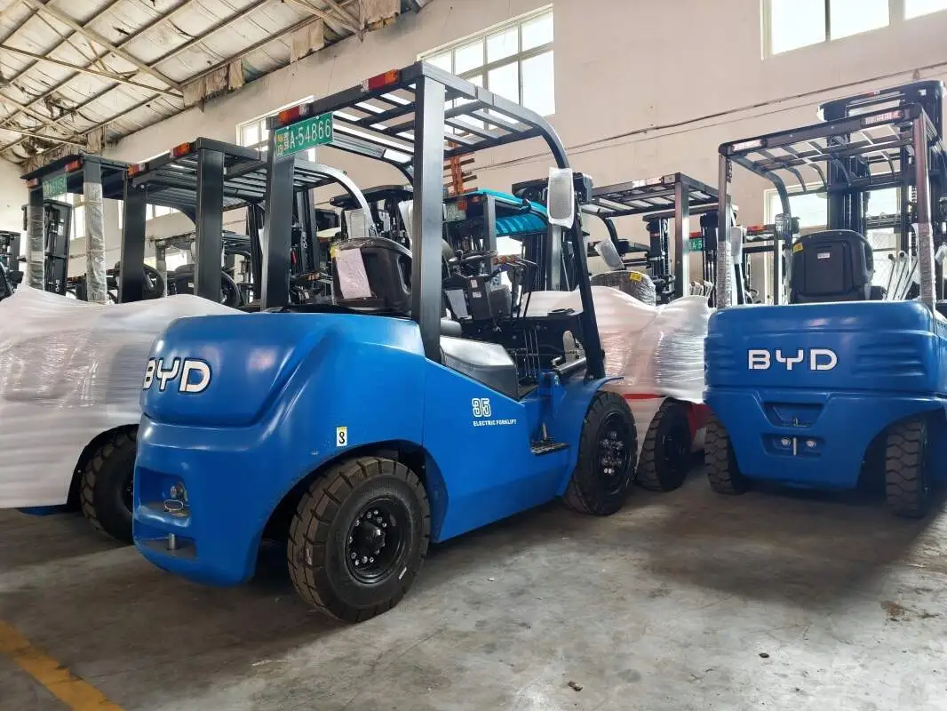 BYD-Gabelstapler-Lösungen für die Lagerung und Handhabung in der Milchwirtschaft