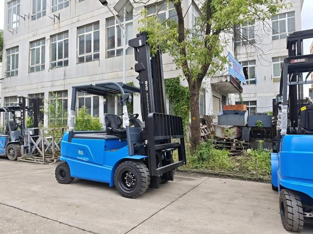 BYD Q-Serie Traktor Originalteile liefern, nationale Tür-zu-Tür-Wartung Service 