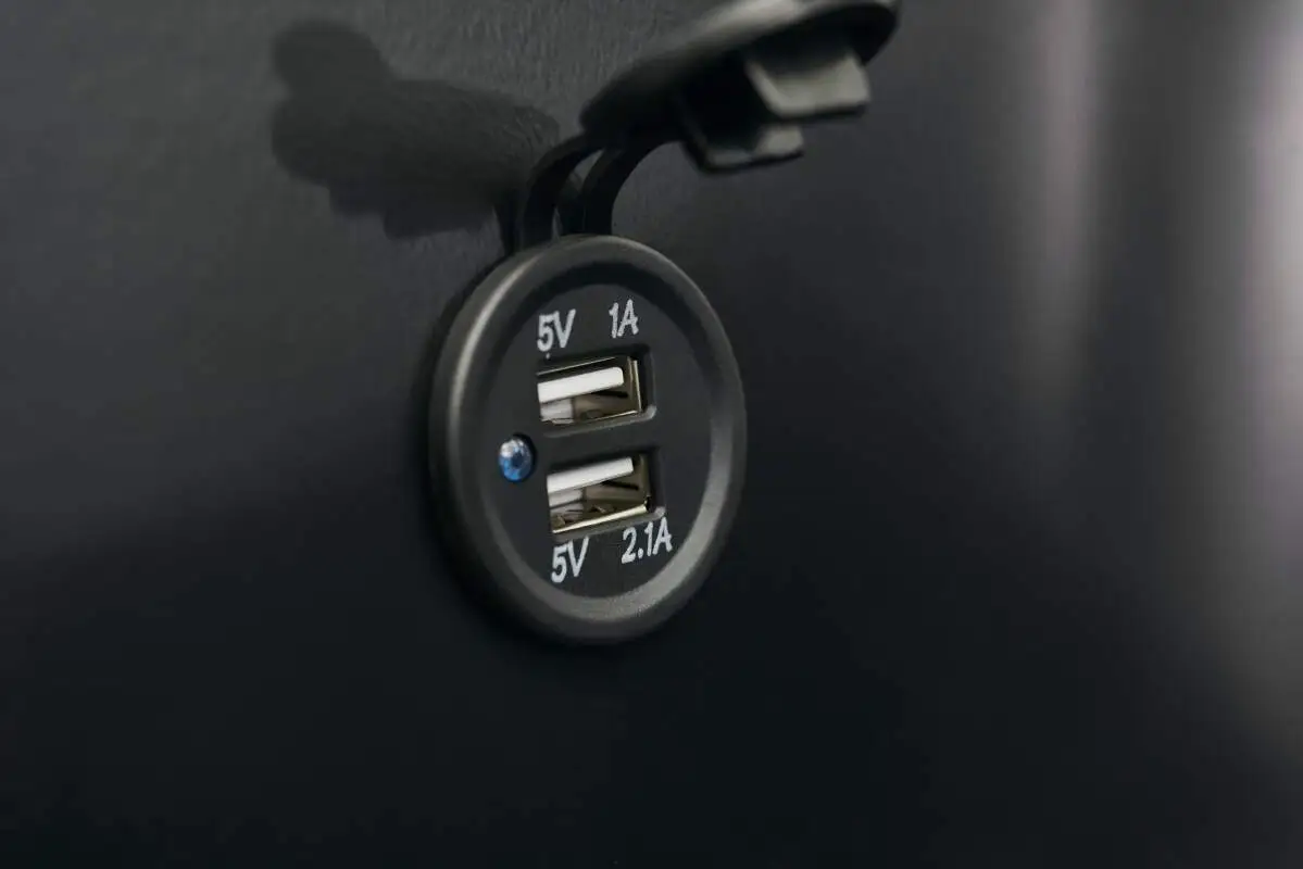 Design des Drei-Drehpunkt-Gleichgewichts: Analyse der Betriebsstabilität des BYD